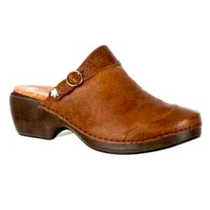 4EurSole™ Women's Leather Clogs Size 8-8.5